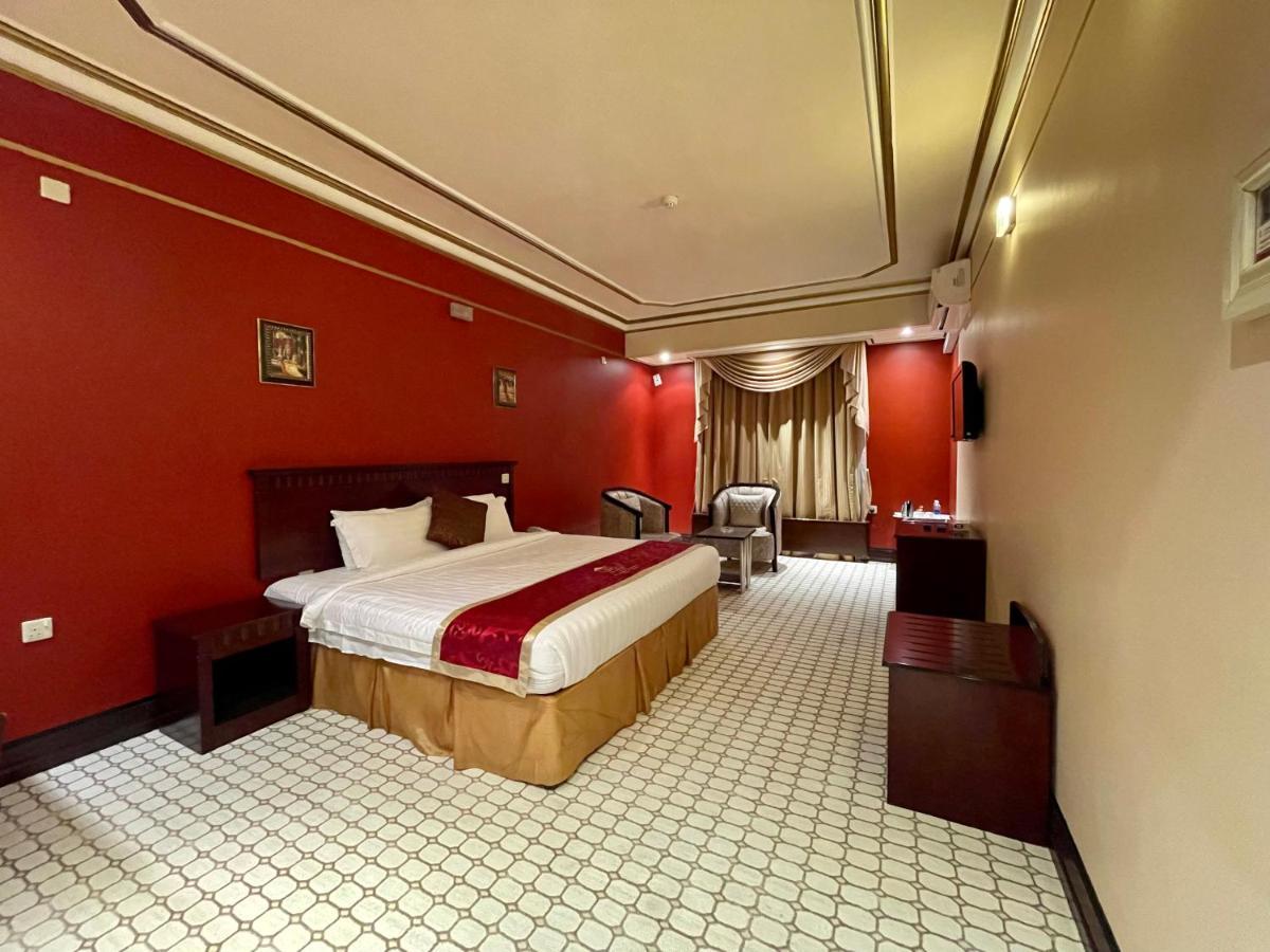 Al Mansour Grand Hotel Ḩafar al Bāţin Buitenkant foto
