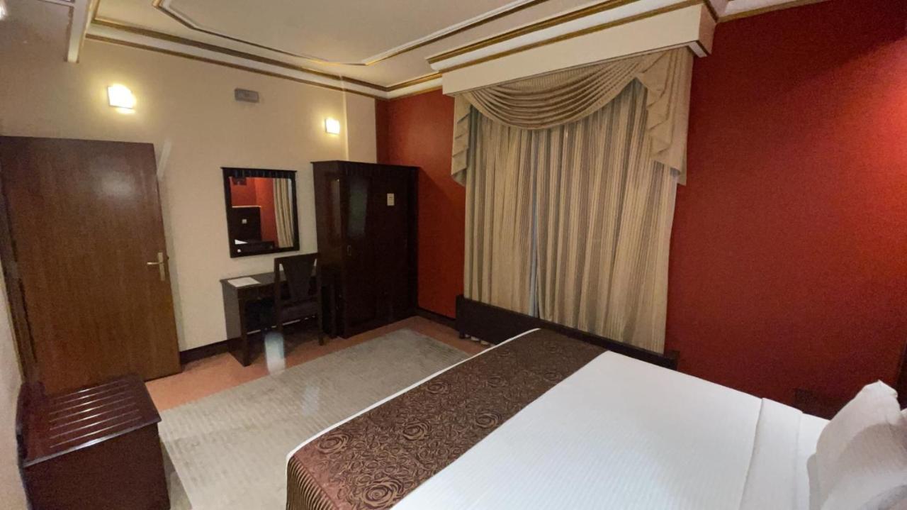 Al Mansour Grand Hotel Ḩafar al Bāţin Buitenkant foto