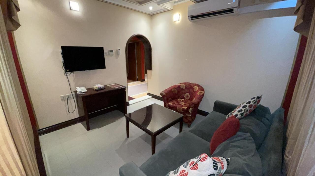 Al Mansour Grand Hotel Ḩafar al Bāţin Buitenkant foto