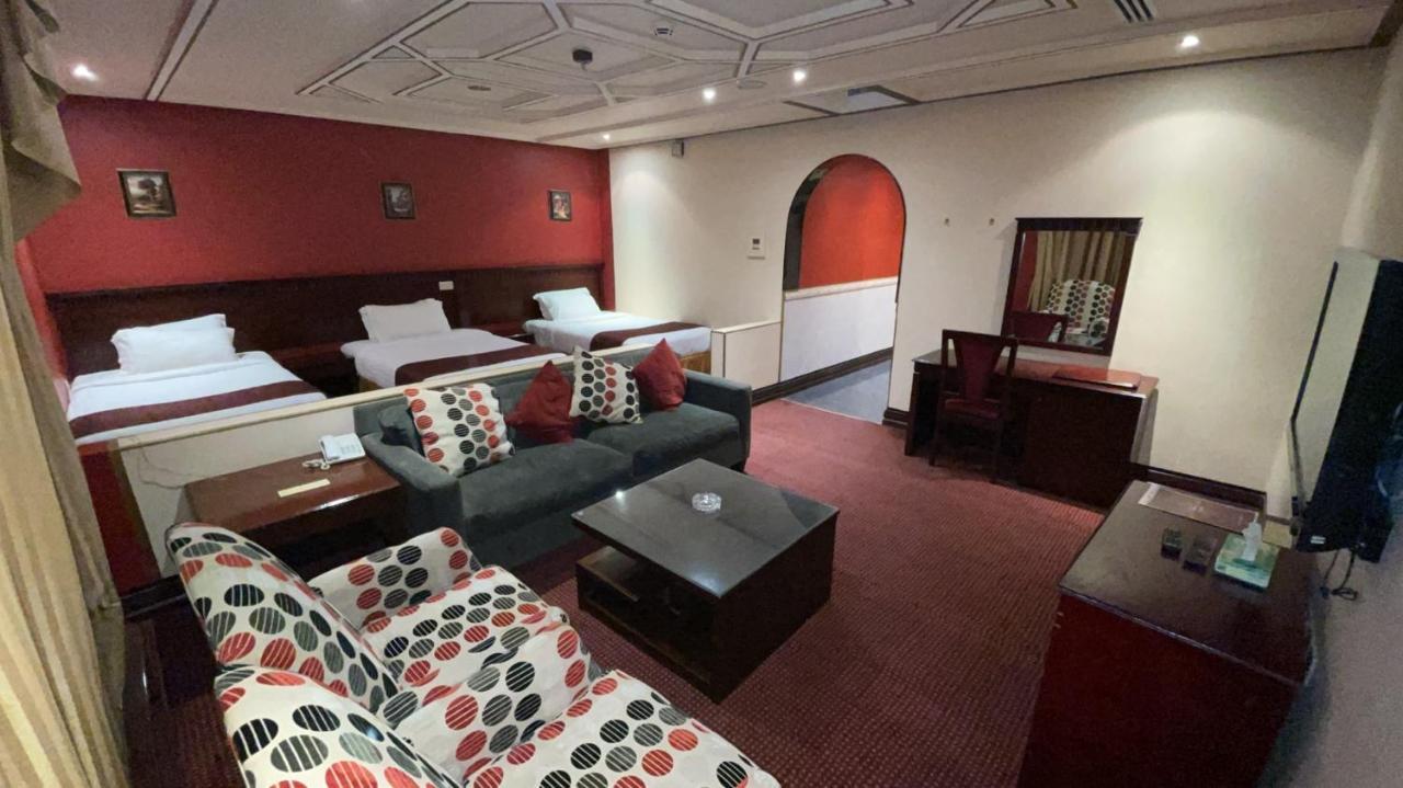 Al Mansour Grand Hotel Ḩafar al Bāţin Buitenkant foto